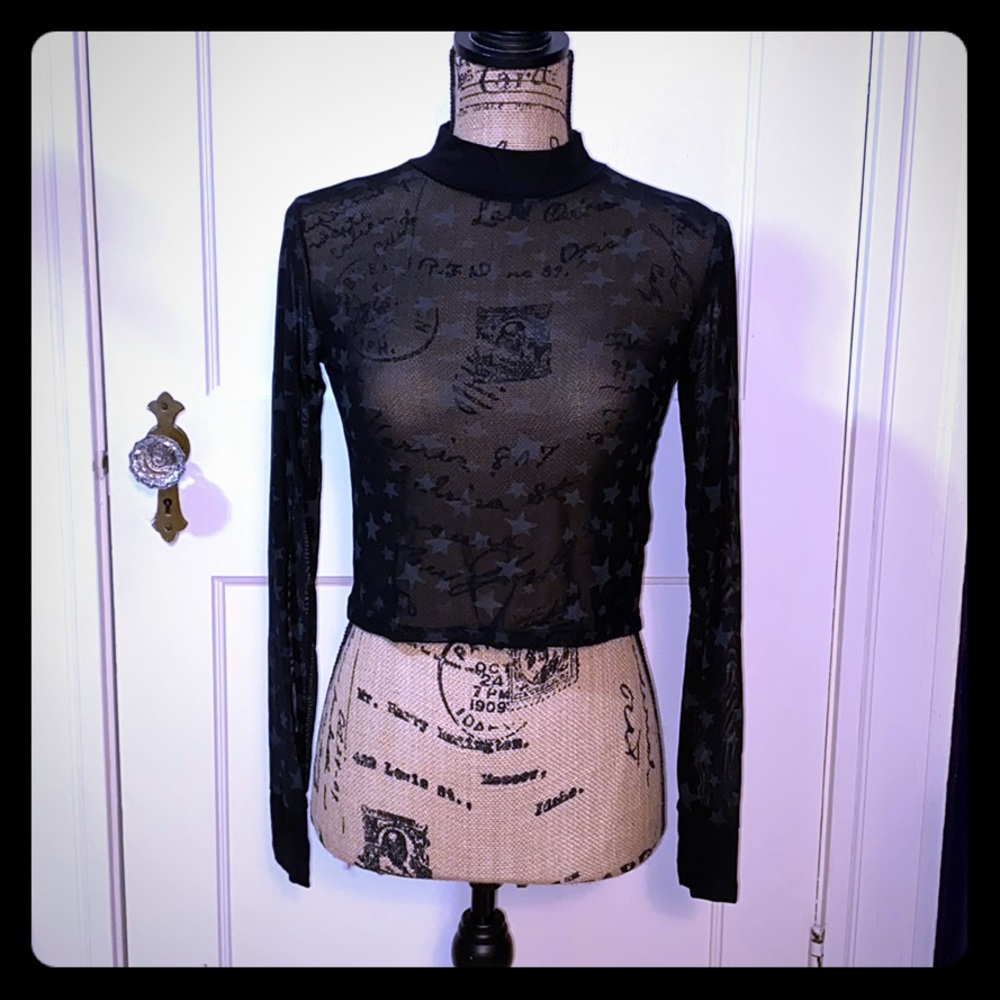NWT don’t ask why from AE Mesh Crop Top